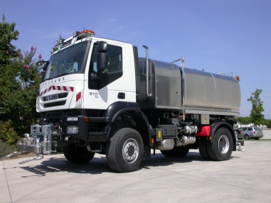 灑水車SW-series - 大來(lái)重工有限公司